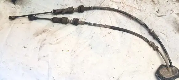 Toyota Avensis Verso Gear shift cable linkage