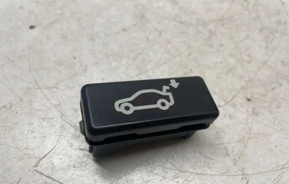 BMW X5 E70 Tailgate/boot open switch button 8375580