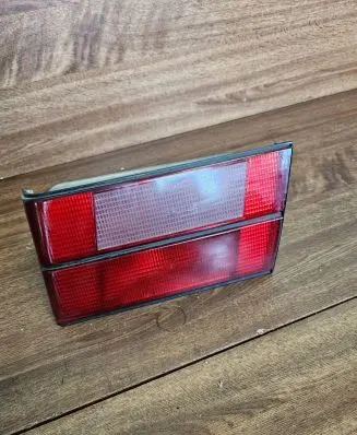 BMW 5 E34 Tailgate rear/tail lights 3374463202 83515620