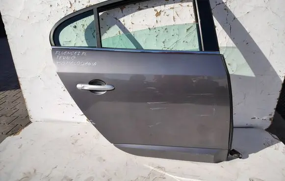 Renault Fluence Rear door 