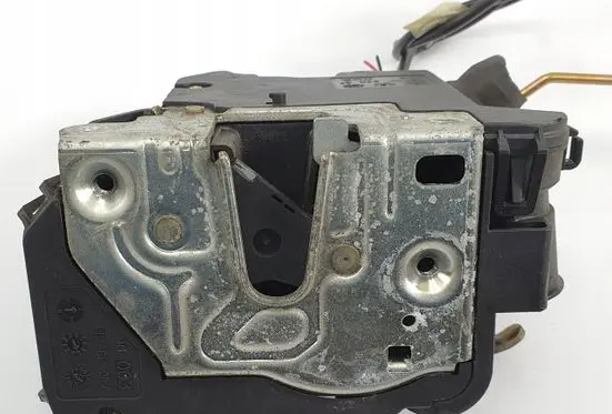 Mercedes-Benz CLK A209 C209 Front door lock 2097200435