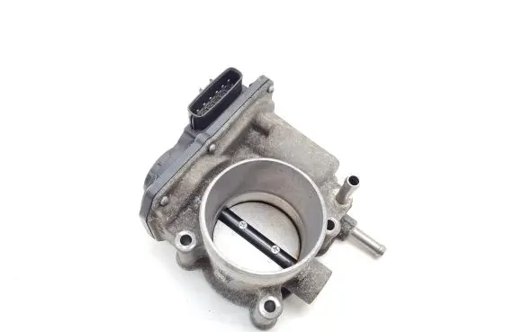 Toyota Prius (XW50) Throttle valve 2203037060 142012S04 5L09G2585