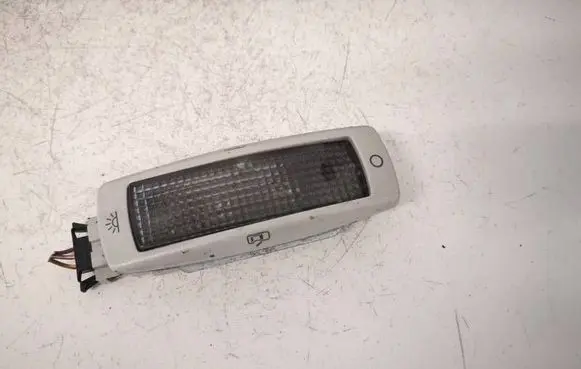 Volkswagen PASSAT B5 Other interior light 3B0947291