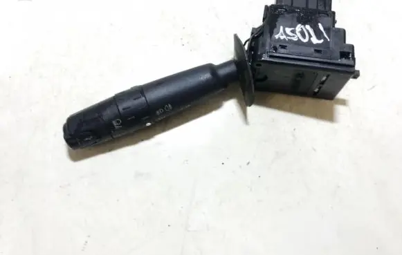 Citroen Xsara Picasso Indicator stalk 34393001