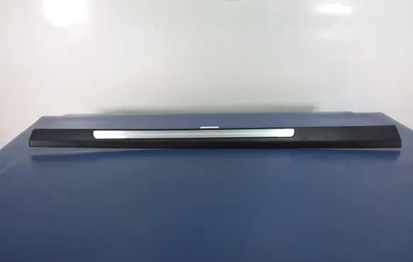 Foot area side trim
