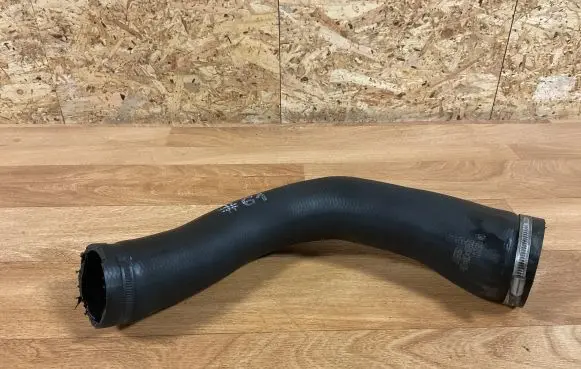 Opel Insignia A Intercooler hose/pipe 13242121 1J0909621