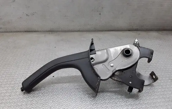 Hyundai i30 Handbrake/parking brake lever assembly