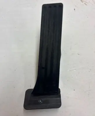 BMW 5 E60 E61 Accelerator throttle pedal 6789998 25916010 1905090131
