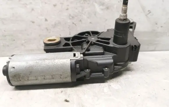 Volkswagen Golf IV Rear window wiper mechanism 1J6955711C
