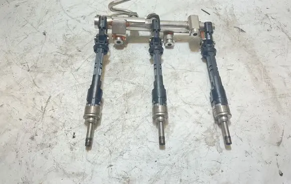 Dacia Jogger Fuel line/pipe/hose A2820704100 166848796R A2830700000
