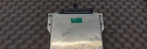 BMW 5 E34 Engine control unit/module 0280001310 17064189