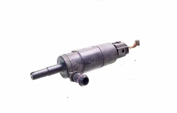 Volkswagen PASSAT B6 Headlight washer pump 3B7955681