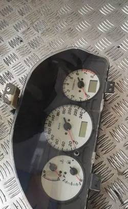 Mazda 626 Speedometer (instrument cluster) 3kgg3k