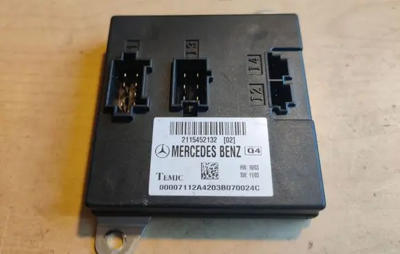 Mercedes-Benz E W211 Comfort/convenience module 2115452132