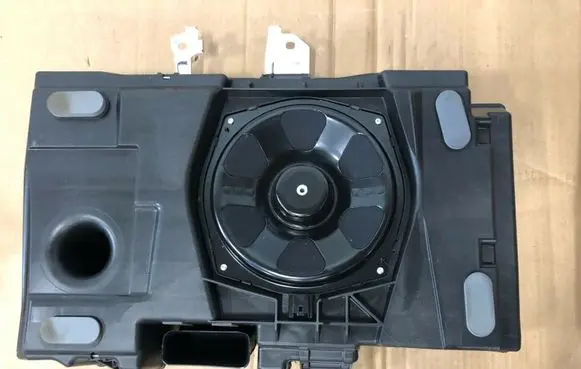 Land Rover Evoque I Subwoofer speaker BJ3218808EB