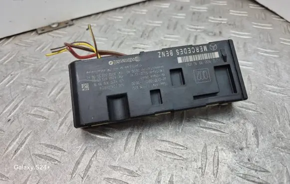 Mercedes-Benz E W212 Tailgate/trunk control unit/module A2129009916