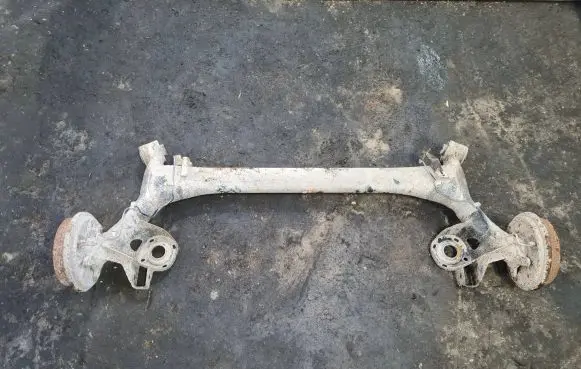 Skoda Fabia Mk1 (6Y) Rear axle beam 