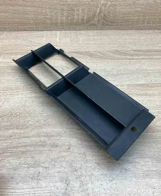 BMW 5 E39 Front bumper lower grill 8235640