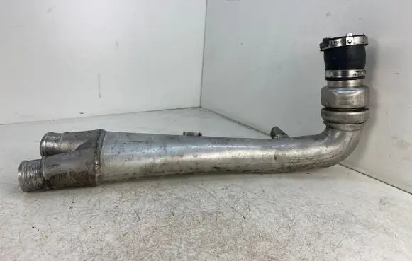 Audi Q7 4L Intercooler hose/pipe 7L6145945J 7P0145941A 7P0145941