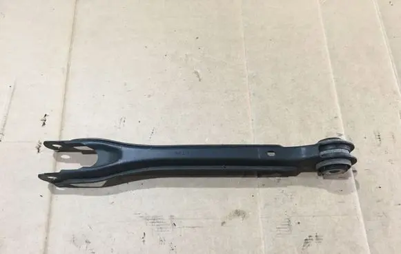 Mercedes-Benz C W205 Rear control arm A2043521205