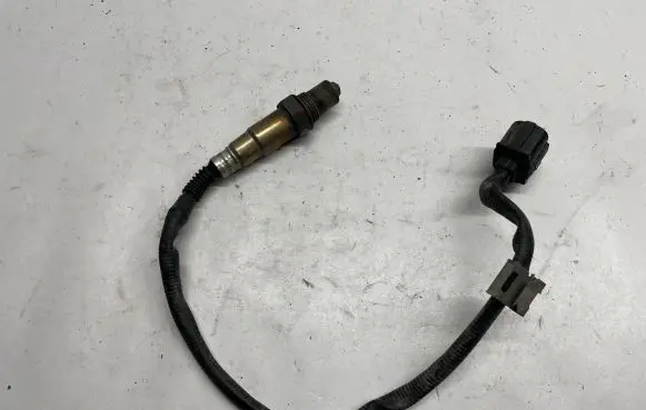 Mercedes-Benz C W204 Lambda probe sensor 0045420818