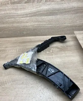 Audi A4 S4 B9 8W Rear bumper mounting bracket 8W9807453
