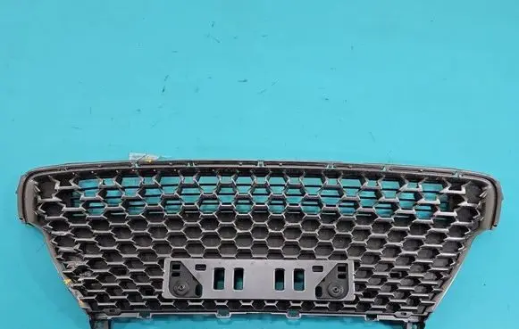 Lexus CT 200H Front bumper upper radiator grill 53102-76020 IMPRK1522959
