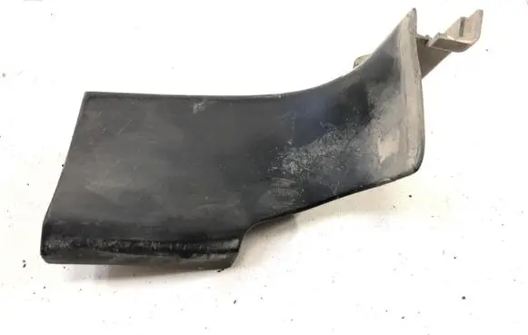 Rear bumper trim bar molding