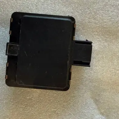 Volkswagen Golf VII Distronic sensor radar 5Q0907561K 5Q0907572K