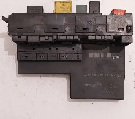 Mercedes-Benz E W210 Fuse module 0225455332 0025452701 309872