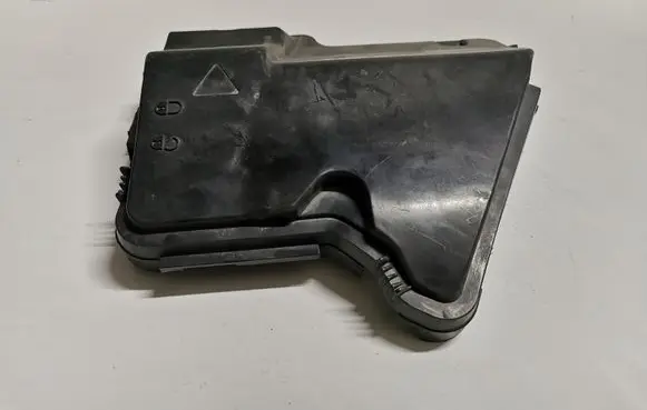 BMW X5 E70 Fuse box cover 7555102