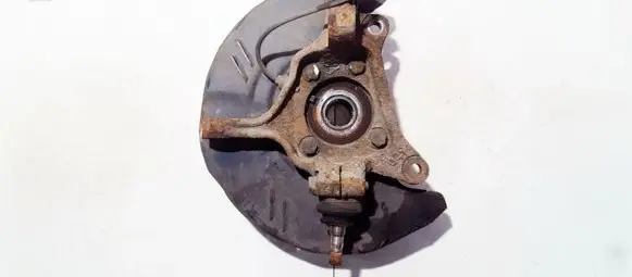 Subaru Outback Front wheel hub