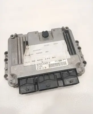 Peugeot 207 Engine control unit/module 9662213180 203000327 EDC16C34