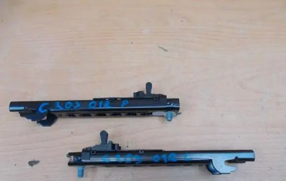 Mercedes-Benz C W203 Seat belt adjustment rail 