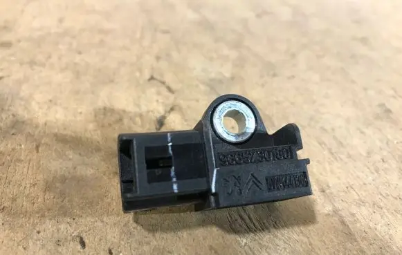 Peugeot 508 Airbag deployment crash/impact sensor 9665730180 5WK44136