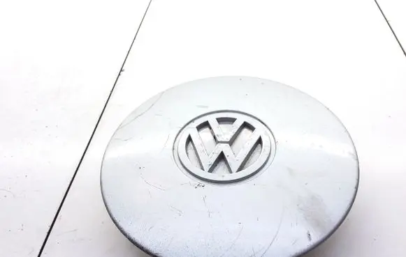 Volkswagen Golf III Original wheel cap 1H0601149H