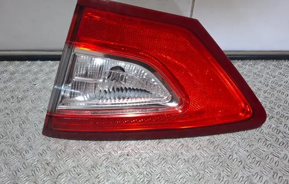 Ford Mondeo MK V Tailgate rear/tail lights DS7313A602AD