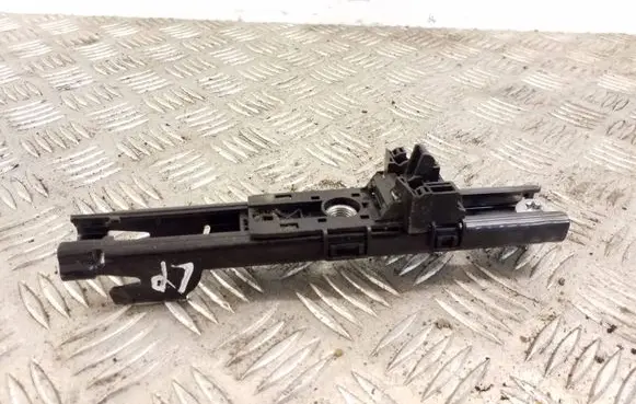 Mercedes-Benz B W246 W242 Seat belt height adjuster A0008600388