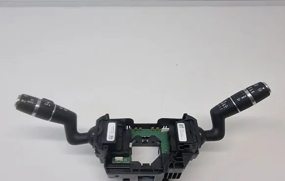 Jaguar E-Pace Wiper turn signal indicator stalk/switch J9C313N064FB