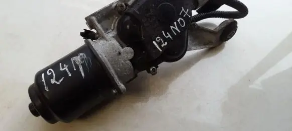 Nissan Note (E11) Wiper motor