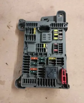 BMW X5 E70 Fuse box set B010105300 62754361