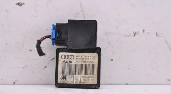 Audi A6 S6 C6 4F Clutch pedal sensor 4F0907658A