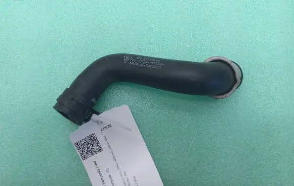 Porsche Panamera (970) Engine coolant pipe/hose 97057258600