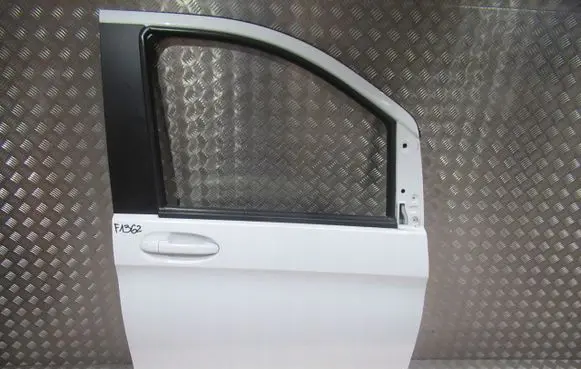 Mercedes-Benz Metris W447 Front door 
