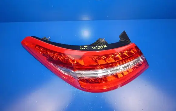 Rear/tail lights