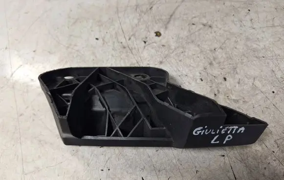 Alfa Romeo Giulietta Headlight/headlamp mounting bracket 46635757
