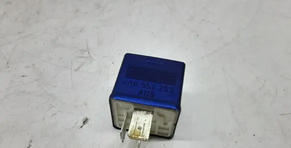 Skoda Superb B5 (3U) Other relay 8A0951253