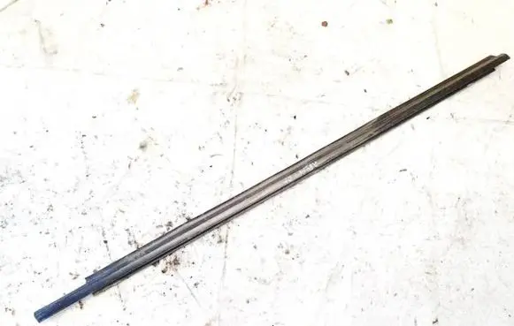Toyota Corolla E120 E130 Front door glass trim molding 