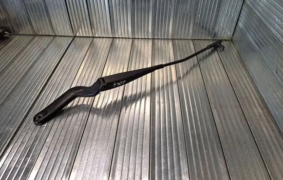 Ford Focus C-MAX Front wiper blade arm 3M5117526AD
