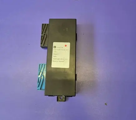 Opel Astra H Fuse module 13197774 133025305 006851